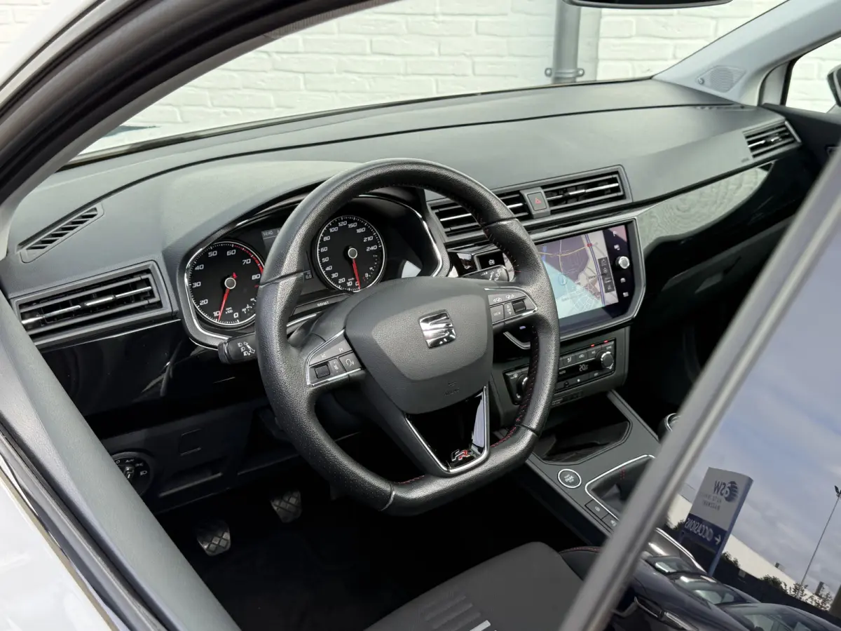 1.0 TSI FR Business Intense | Pano | ACC | BEATS | Camera | 17 inch