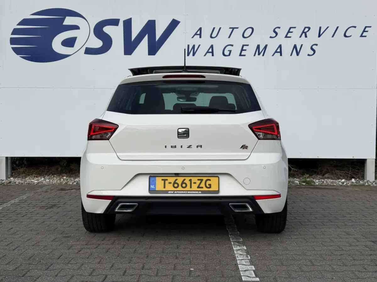 1.0 TSI FR Business Intense | Pano | ACC | BEATS | Camera | 17 inch