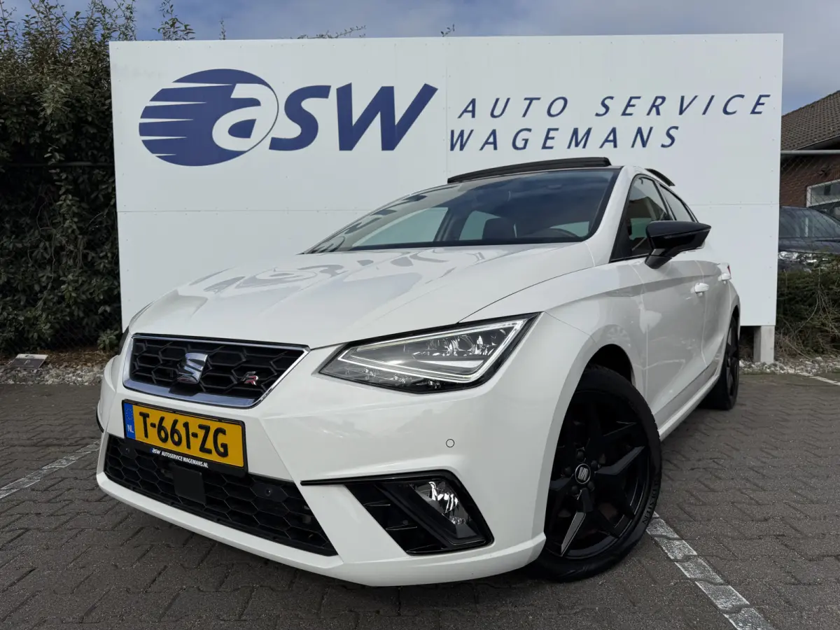 1.0 TSI FR Business Intense | Pano | ACC | BEATS | Camera | 17 inch