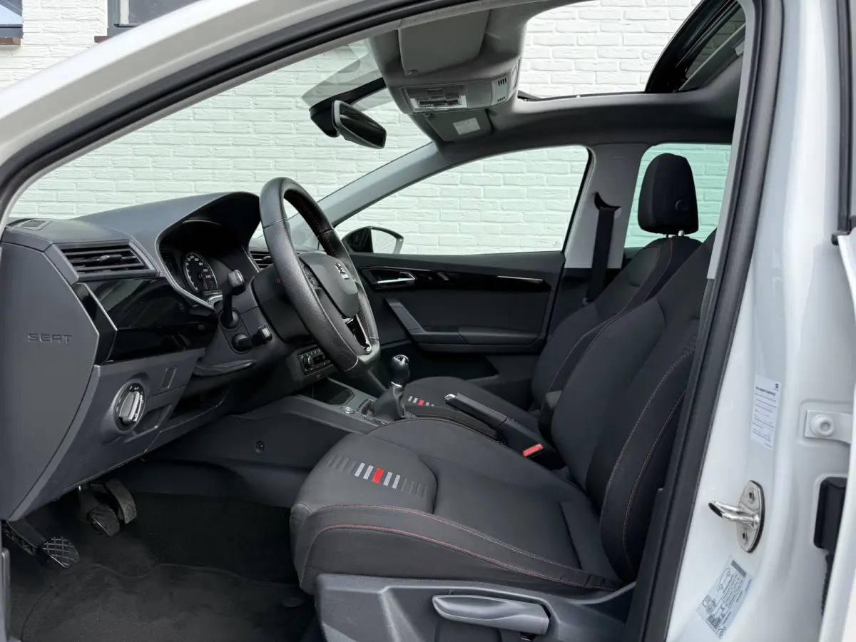 1.0 TSI FR Business Intense | Pano | ACC | BEATS | Camera | 17 inch