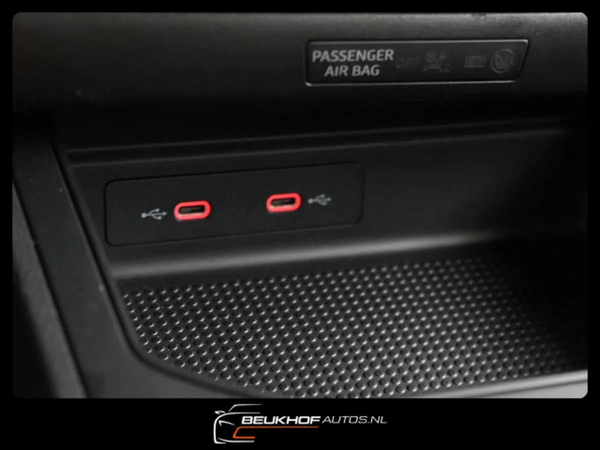 1.0 EcoTSI Airco Virtual dash Carplay parkeersensor