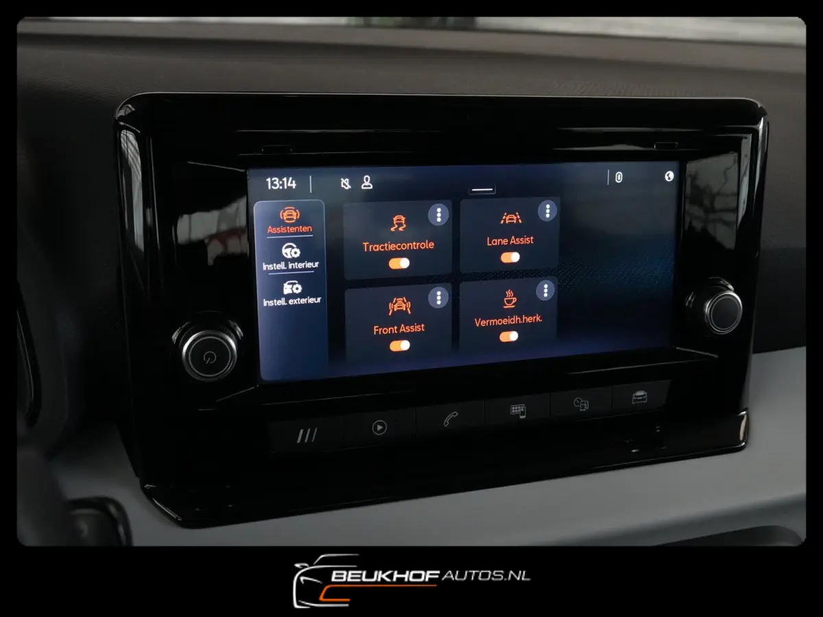 1.0 EcoTSI Airco Virtual dash Carplay parkeersensor