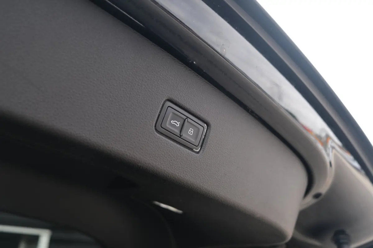 55 TFSI e quattro 367PK 2x S-line RS- Stoel Pano Leder Luchtvering PDC CAM Trekhaak