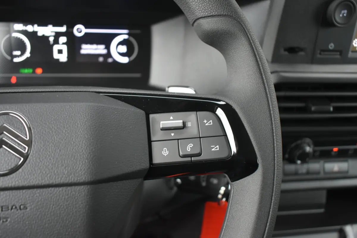 L2 136 75 kWh Tot 8 Jaar Garantie! | Parkeersensoren | Cruise Control | Airco | Bluetooth | !!