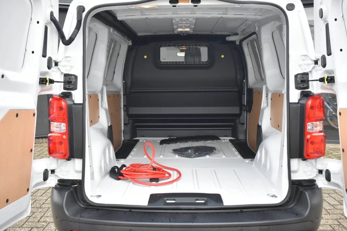 L2 136 75 kWh Tot 8 Jaar Garantie! | Parkeersensoren | Cruise Control | Airco | Bluetooth | !!