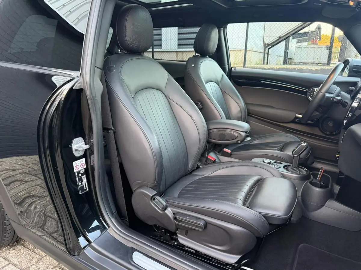 Classic 33 kWh | PANO | Keyless | SOH 96.2% |