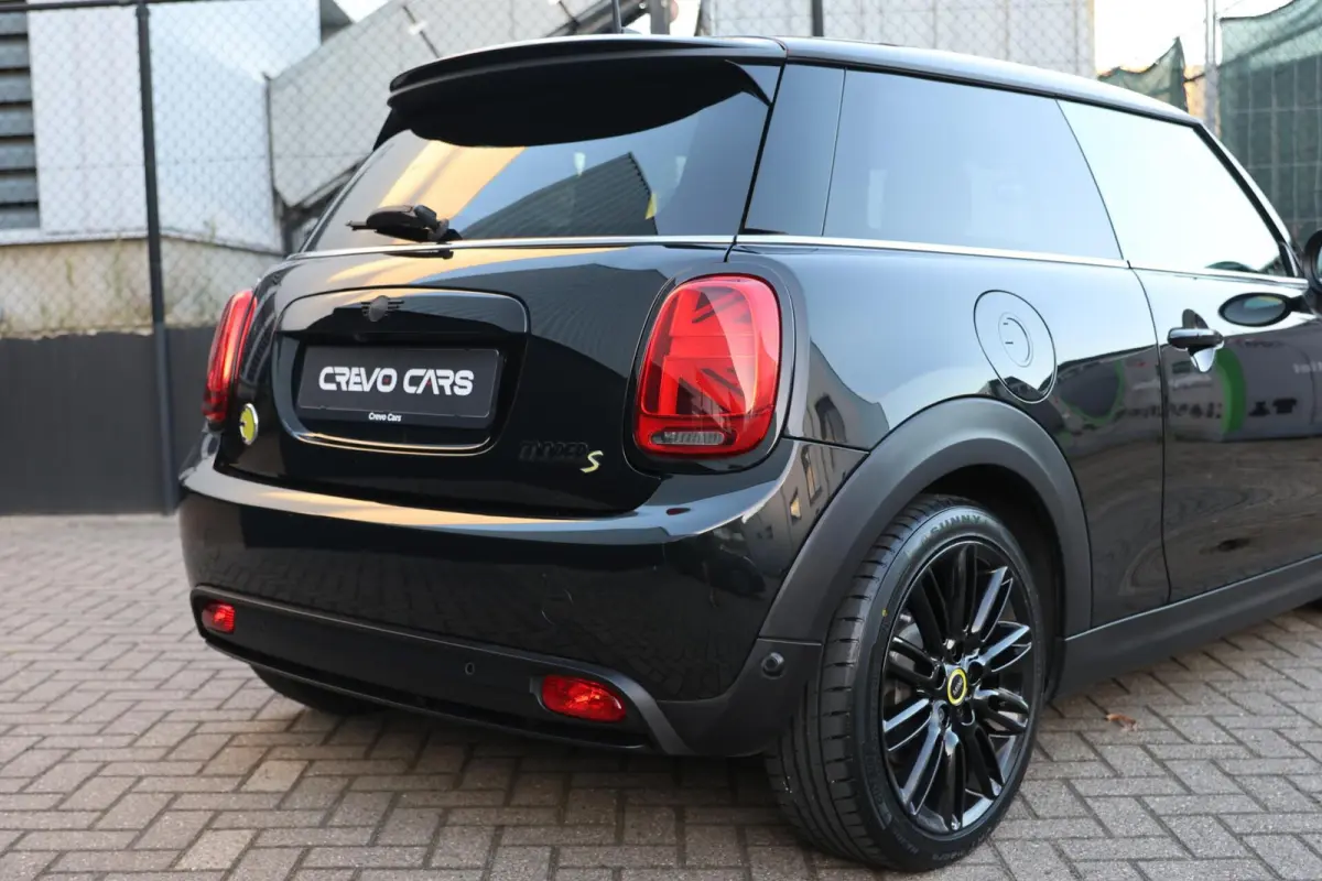 Classic 33 kWh | PANO | Keyless | SOH 96.2% |