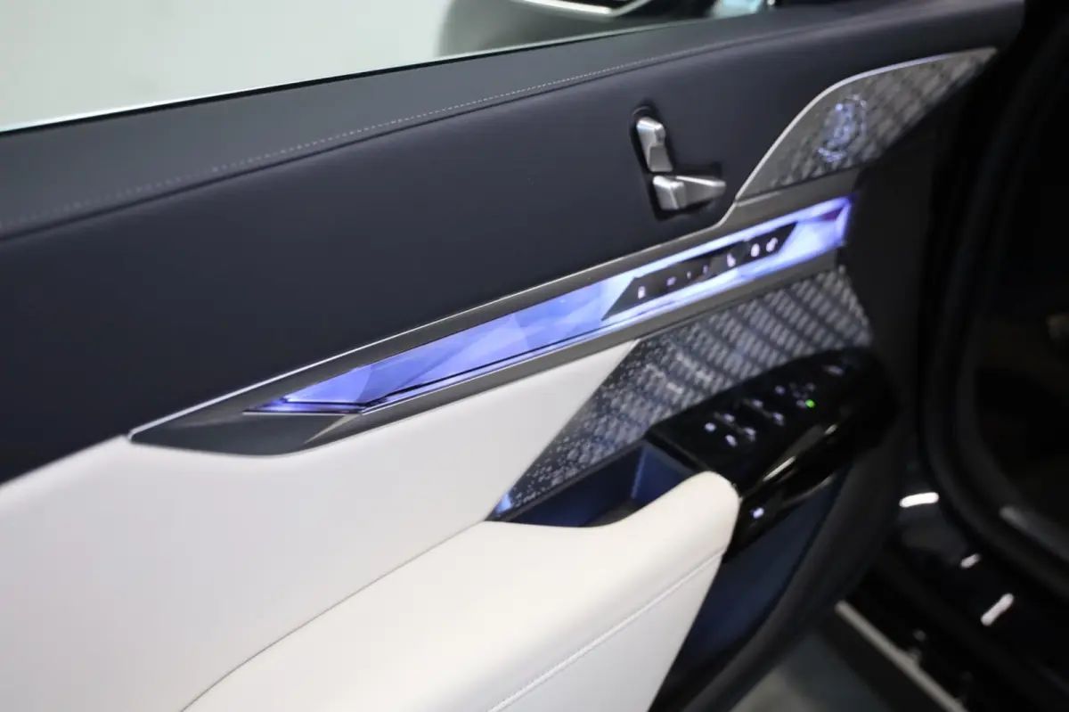 750e xDrive Pro M-Sportpakket 2026 LED HUD Active cruise PANO DAB B&W SOUND LEASE V/A 444,- pm