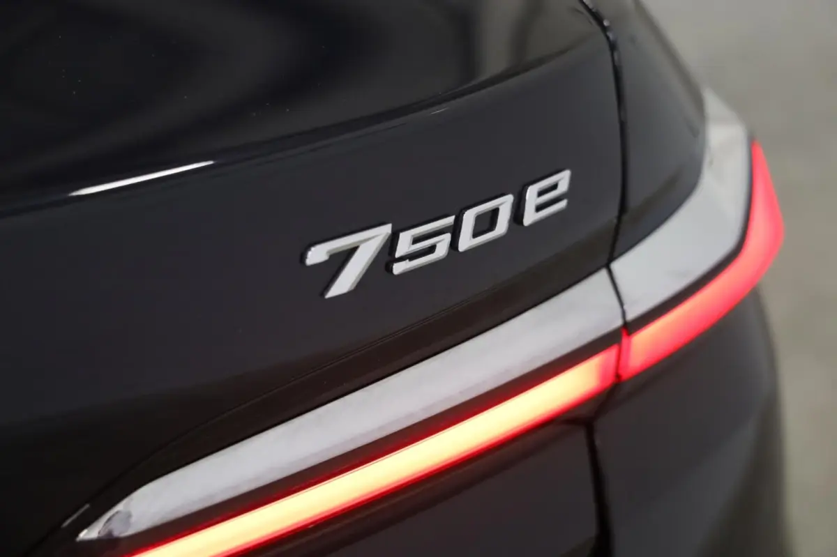 750e xDrive Pro M-Sportpakket 2026 LED HUD Active cruise PANO DAB B&W SOUND LEASE V/A 444,- pm