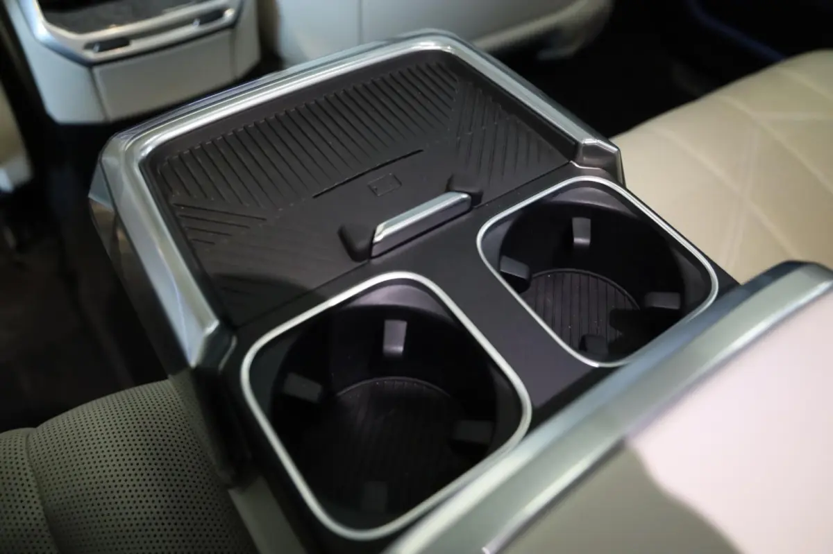 750e xDrive Pro M-Sportpakket 2026 LED HUD Active cruise PANO DAB B&W SOUND LEASE V/A 444,- pm