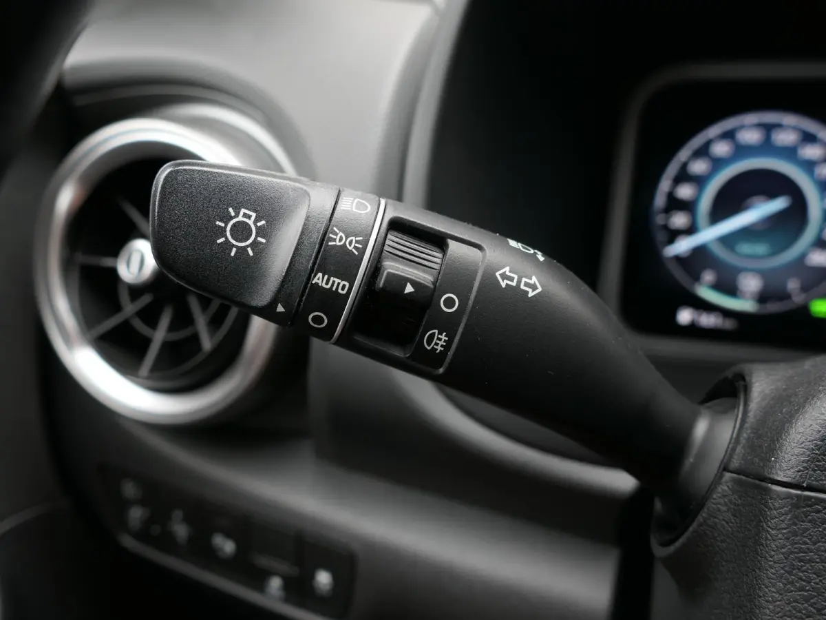 EV Comfort 64 kWh | Apple-/Android Carplay | Achteruitrijcamera | Digitaal dashboard | Stuur-/Stoelverwarming | Climate Control | ACC | 1e eigenaar | Dealer onderhouden