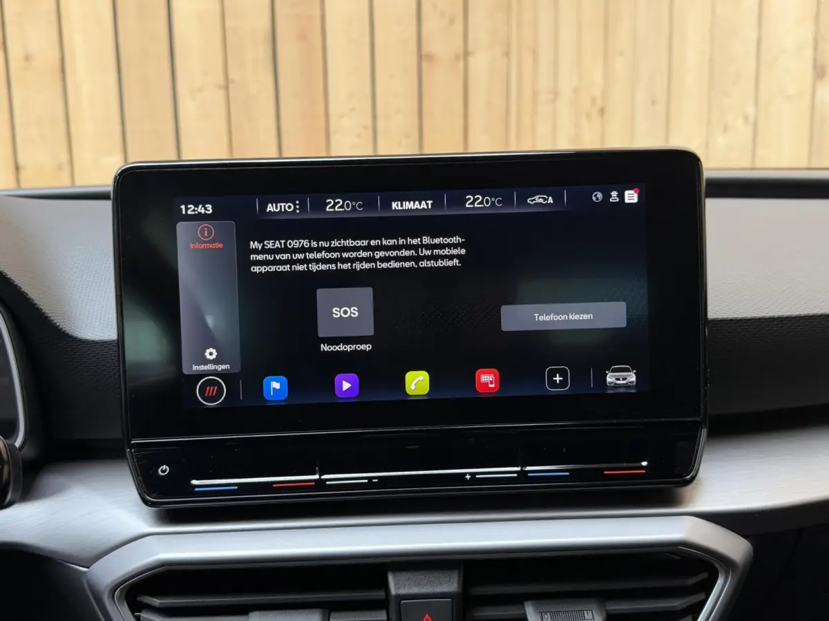 1.0 TSI FR Business Apple CarPlay/Android Auto | Cruise & climate control | DAB ontvanger | LED verlichting | Navigatiesysteem | Sfeerverlichting | Parkeersensoren achter