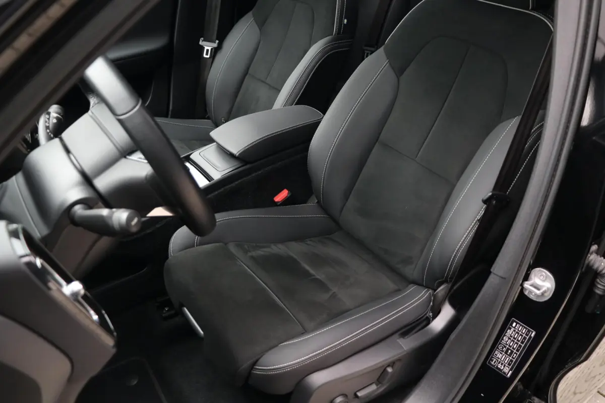 Pro |R-DESIGN| Panodak Trekhaak 19'Inch Harman/Kardon Memory Stoelen Warmtepomp PrivacyGlass AppleCarplay Uitstraling!! BJ2022