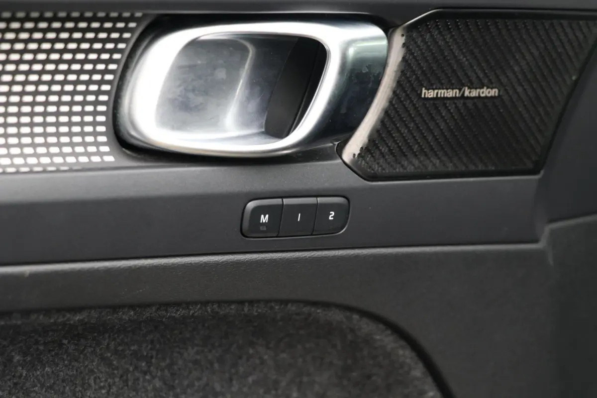 Pro |R-DESIGN| Panodak Trekhaak 19'Inch Harman/Kardon Memory Stoelen Warmtepomp PrivacyGlass AppleCarplay Uitstraling!! BJ2022
