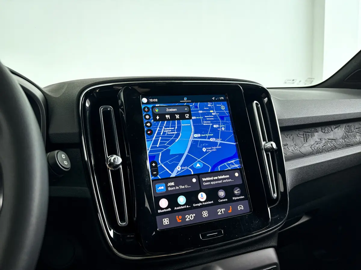 Core 70 kWh | SOH 93% | Parkeercamera | Stoel- en stuurverwarming | Cruise control