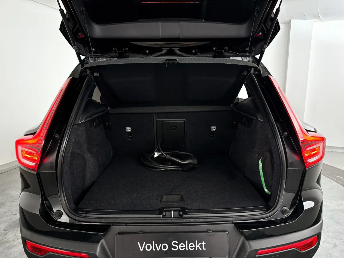 Core 70 kWh | SOH 93% | Parkeercamera | Stoel- en stuurverwarming | Cruise control