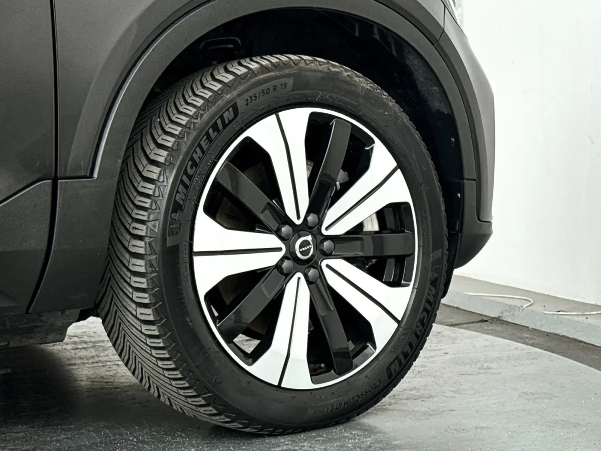 Core 70 kWh | SOH 93% | Parkeercamera | Stoel- en stuurverwarming | Cruise control