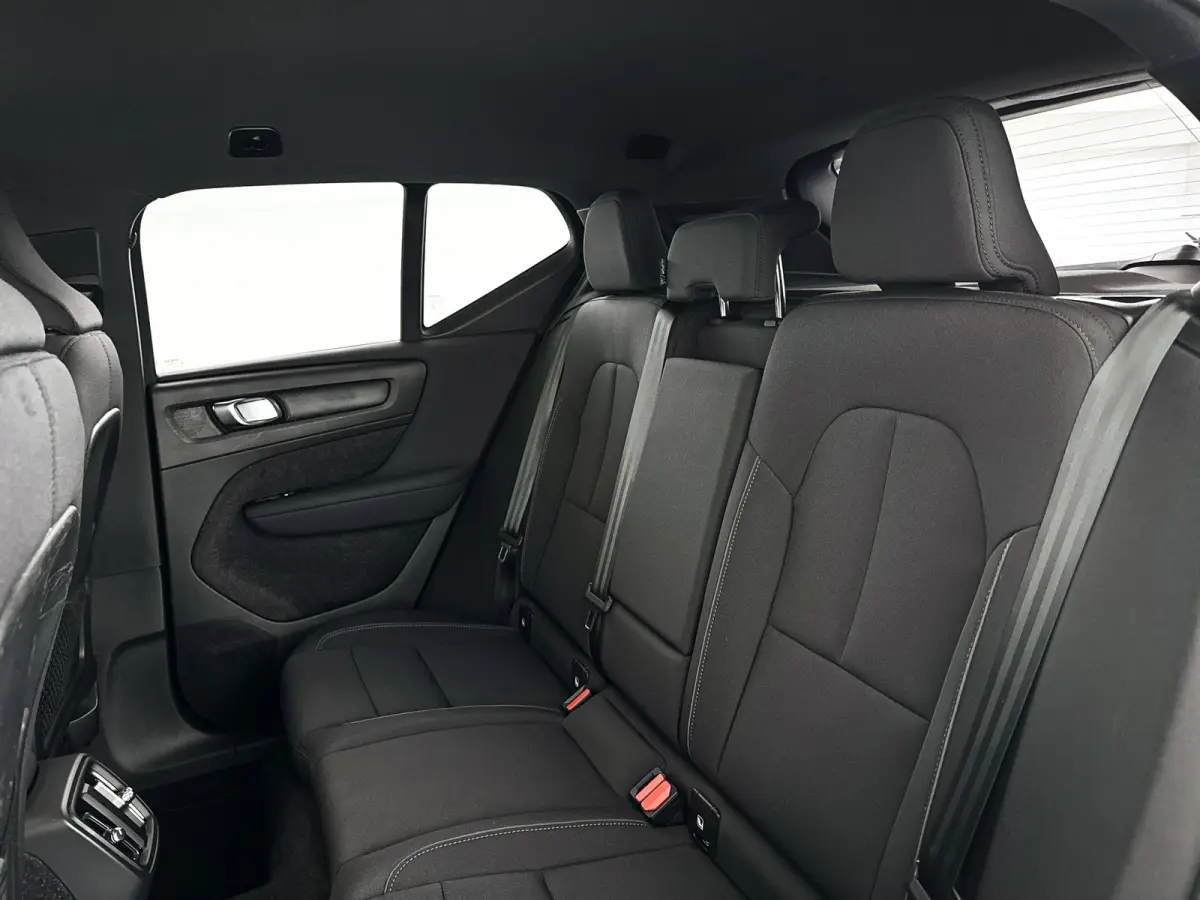 Core 70 kWh | SOH 93% | Parkeercamera | Stoel- en stuurverwarming | Cruise control