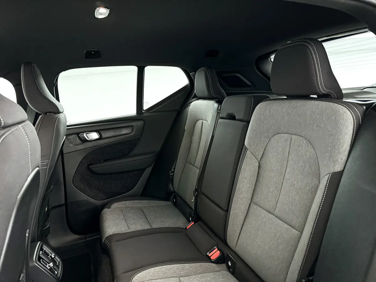 B4 Plus Dark | Parkeercamera | Stoel- en Stuurverwarming | Harman Kardon | Trekhaak