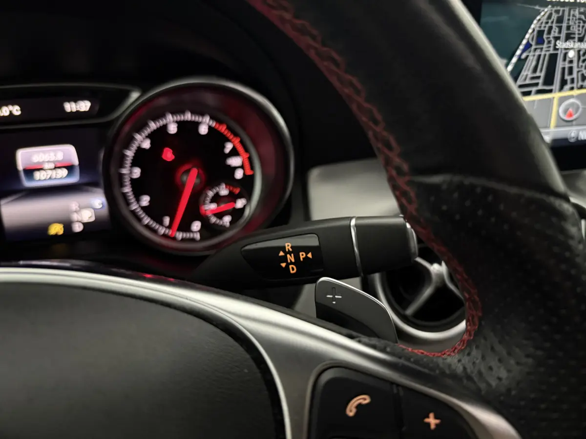 180 | Pano | Camera | LED | Clima | Cruise | Keyless | Navi | Parkeersens.