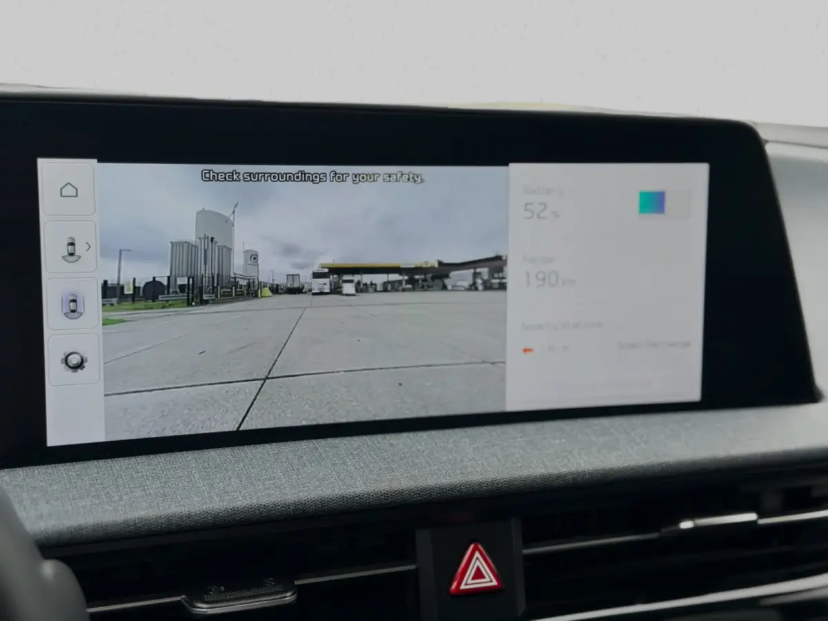Air 58 kWh 99% SoH. (NL-auto, Dealer OndH, 1e Eig, Navi, Stoel+StuurVerwam, Lane Assist, Camera, Navi, Etc)