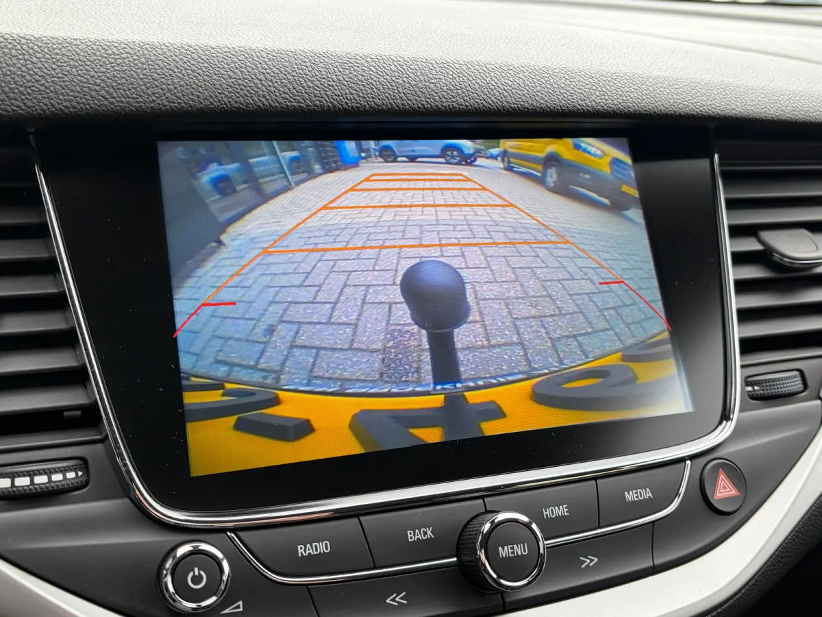 1.0 105 PK Online Edition | TREKHAAK AFNB.| NAVIGATIE + APPLE CARPLAY/ANDROID AUTO| CAMERA + PARKEERSENSOREN| DAB| ELEC. CLIMATE CONTROL| AIRCO|