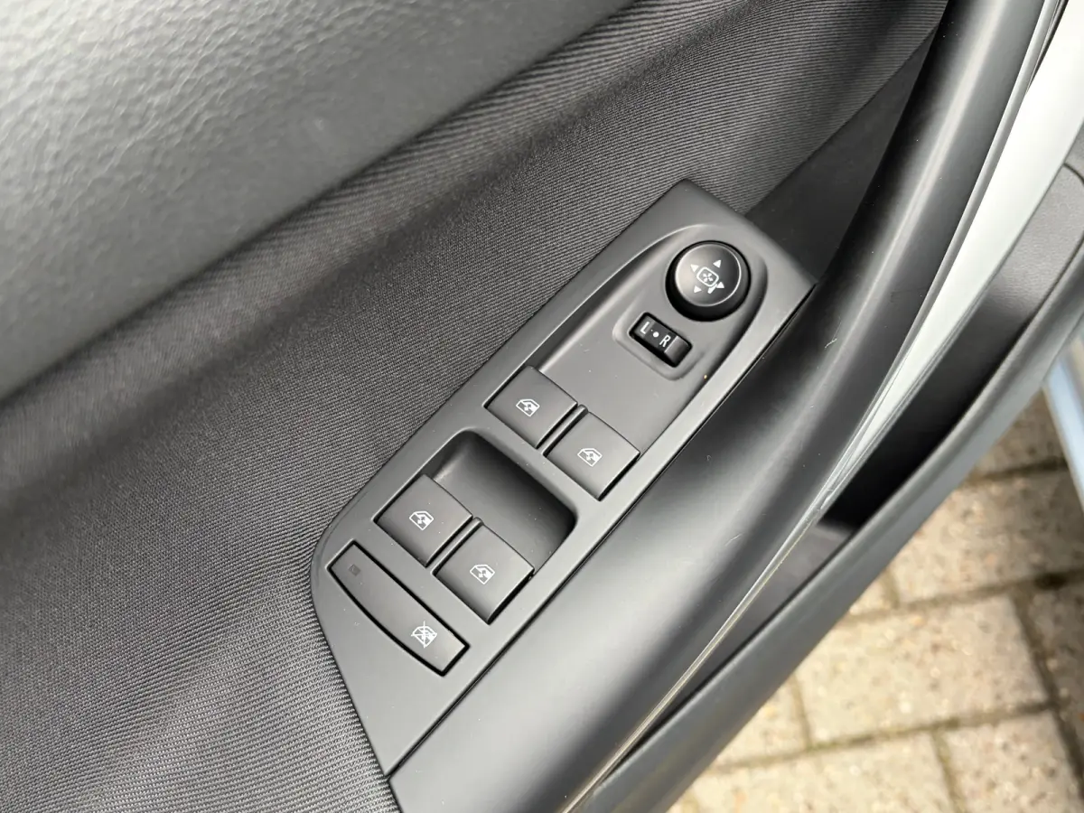 1.0 105 PK Online Edition | TREKHAAK AFNB.| NAVIGATIE + APPLE CARPLAY/ANDROID AUTO| CAMERA + PARKEERSENSOREN| DAB| ELEC. CLIMATE CONTROL| AIRCO|