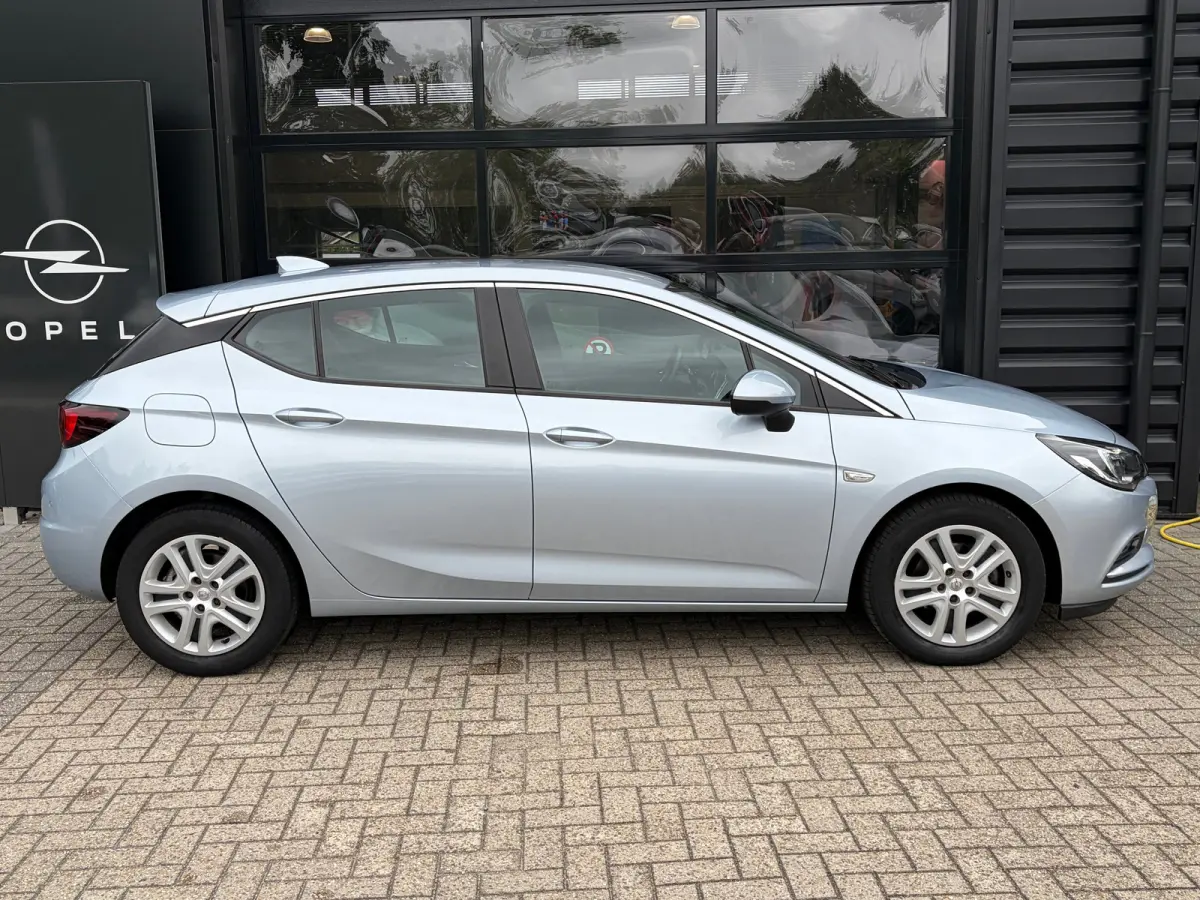 1.0 105 PK Online Edition | TREKHAAK AFNB.| NAVIGATIE + APPLE CARPLAY/ANDROID AUTO| CAMERA + PARKEERSENSOREN| DAB| ELEC. CLIMATE CONTROL| AIRCO|