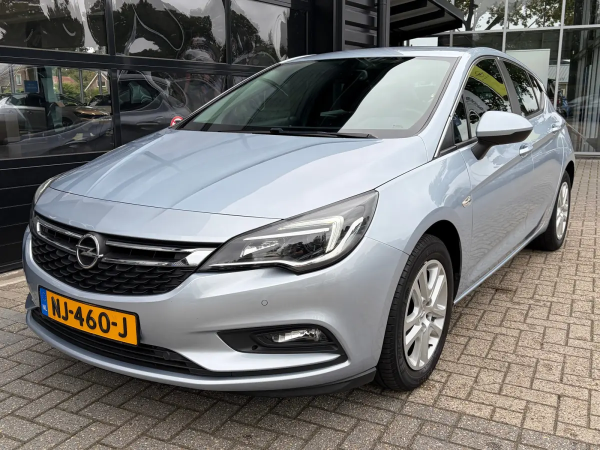 1.0 105 PK Online Edition | TREKHAAK AFNB.| NAVIGATIE + APPLE CARPLAY/ANDROID AUTO| CAMERA + PARKEERSENSOREN| DAB| ELEC. CLIMATE CONTROL| AIRCO|