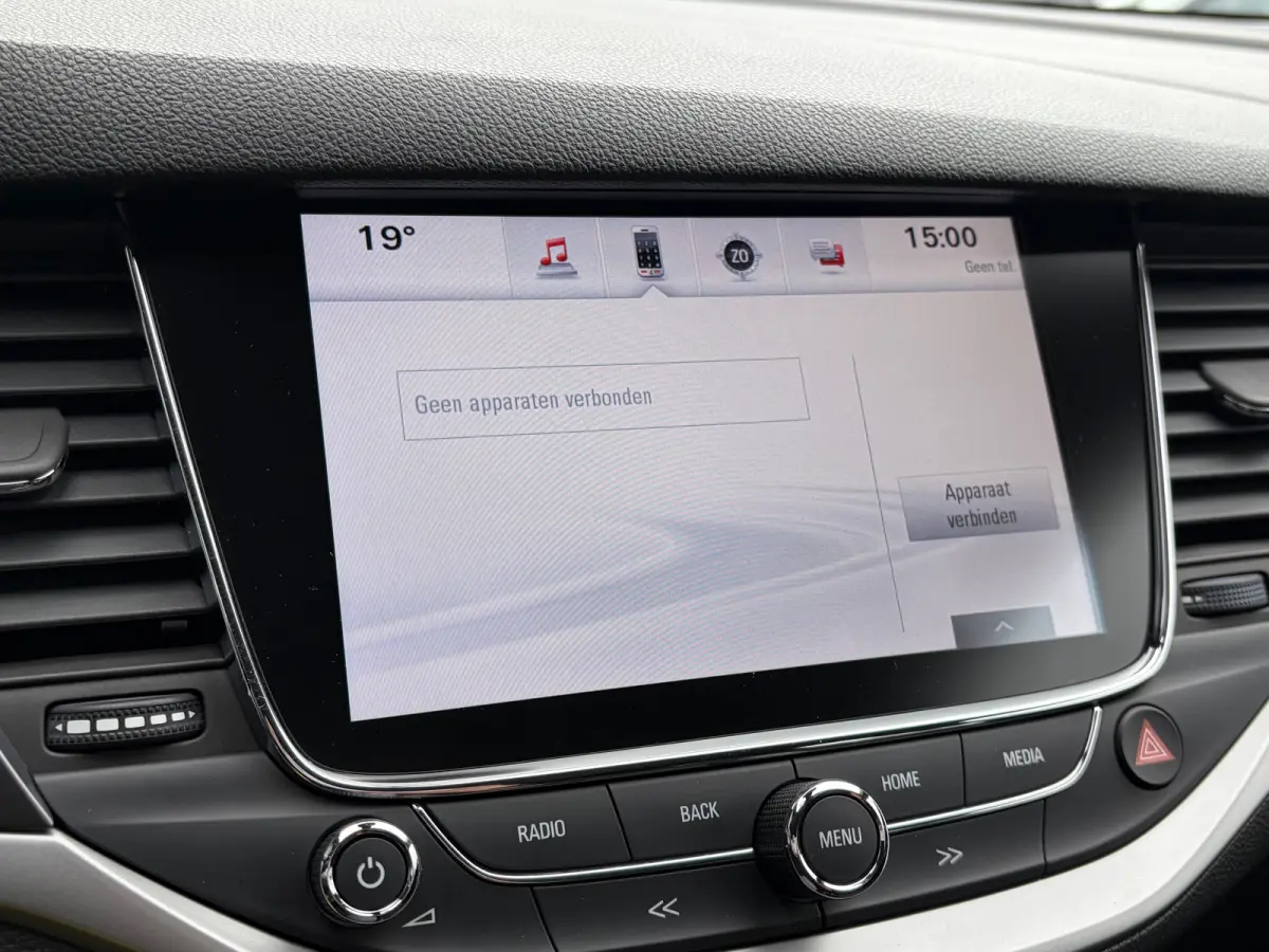 1.0 105 PK Online Edition | TREKHAAK AFNB.| NAVIGATIE + APPLE CARPLAY/ANDROID AUTO| CAMERA + PARKEERSENSOREN| DAB| ELEC. CLIMATE CONTROL| AIRCO|