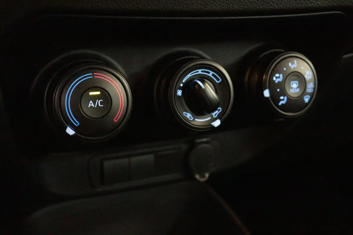 1.0 VVT-i MT | 5 DRS | AIRCO | ADAP CRUISE | LANE-ASSIST | START / STOP |
