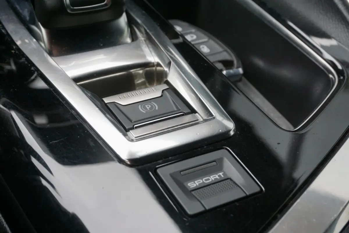 1.6 e-THP GT-Line Trekhaak/Camera/Leer!