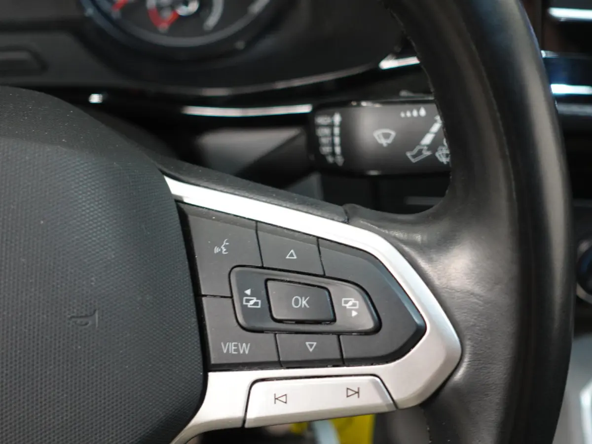 2.0 TDI L2H1 Highline Dubbele Cabine Automaat Airco Cruise Control Camera Apple Carplay
