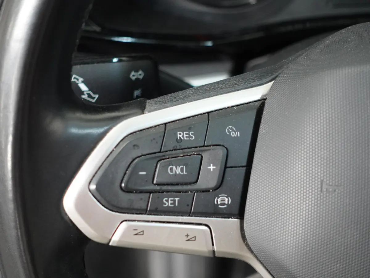 2.0 TDI L2H1 Highline Dubbele Cabine Automaat Airco Cruise Control Camera Apple Carplay
