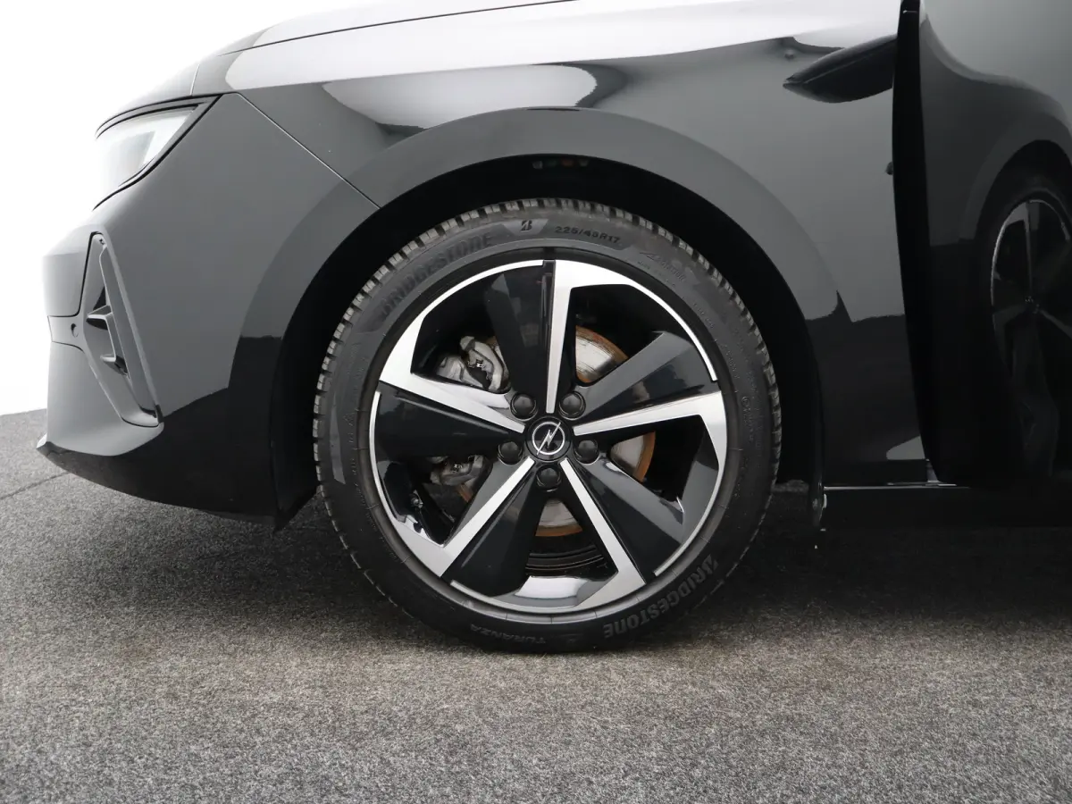 1.2 Turbo GS TREKHAAK | 4 SEASON | | Apple Carplay/Android Auto|telefoonintegratie premium | Cruise control adaptief met Stop&Go | Electronic climate controle