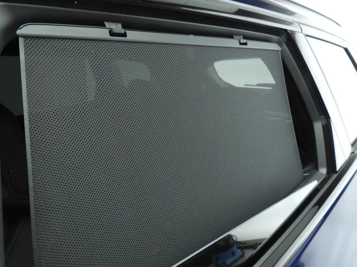 30e xDrive M-Sportpakket Pro / Panoramadak / Driving assist plus / Trekhaak Comfort pack / Alu wielen 21 inch