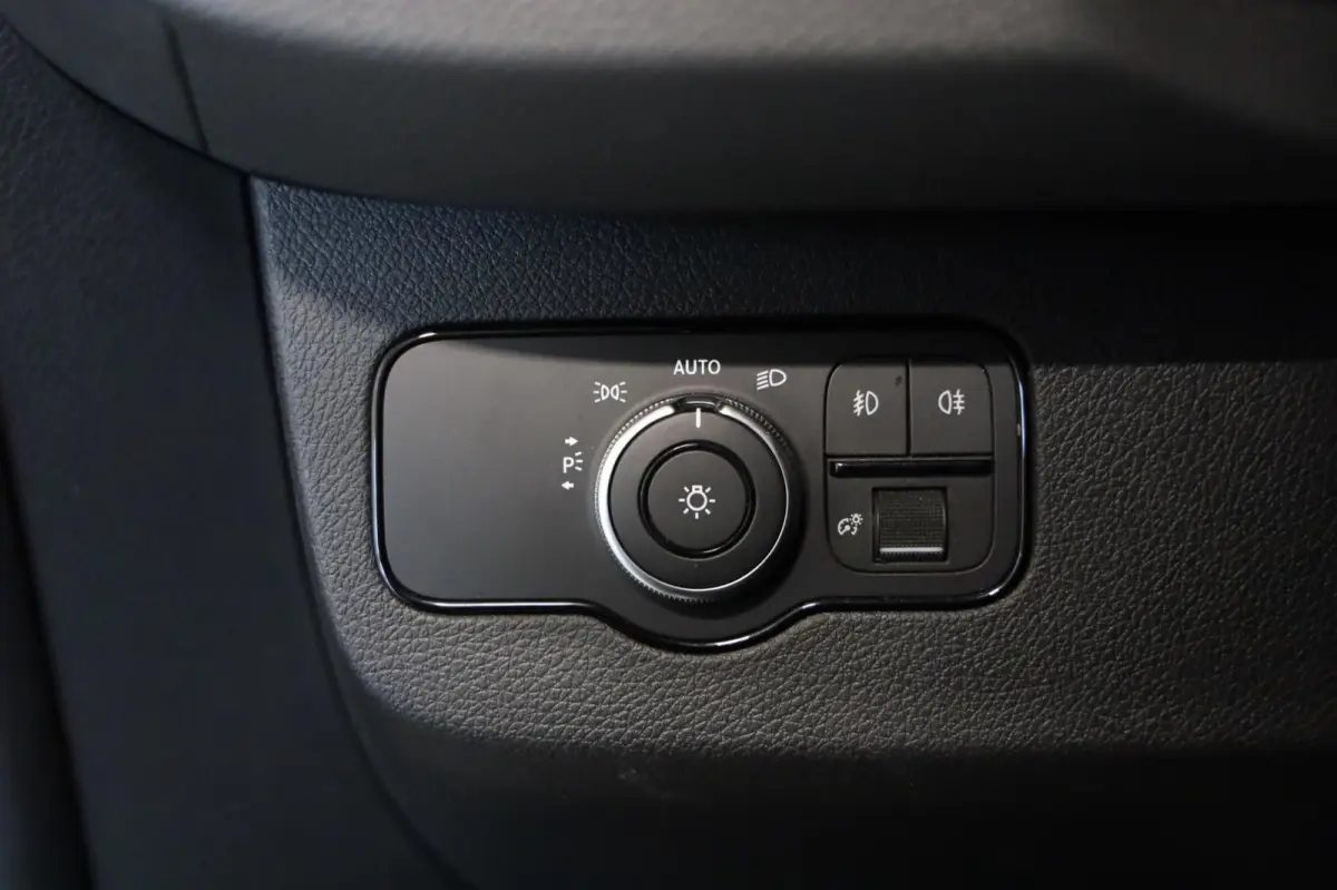 314 CDI AUT FULL LED MBUX L1H1 CAMERA NAVI CRUISE CLIMA EURO VI-D PDC TOPSTAAT LEASE v/a 199,- p.m