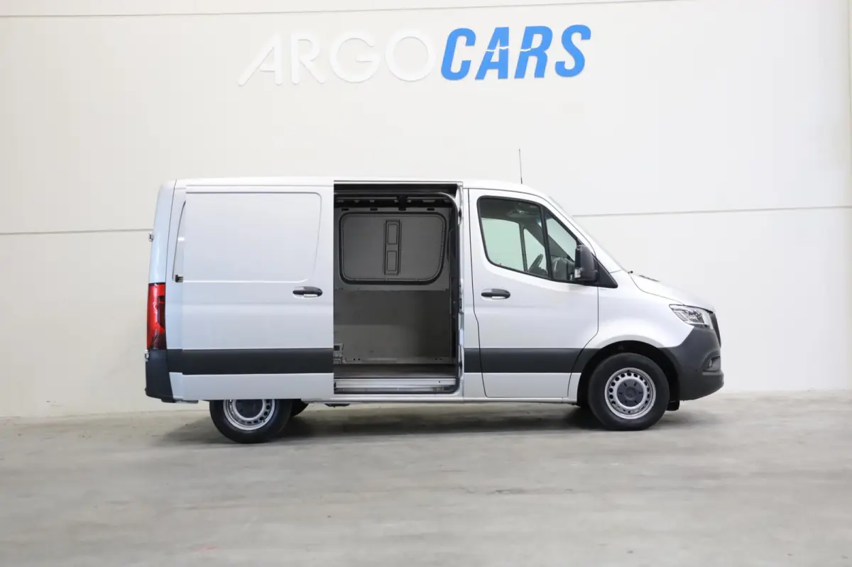 314 CDI AUT FULL LED MBUX L1H1 CAMERA NAVI CRUISE CLIMA EURO VI-D PDC TOPSTAAT LEASE v/a 199,- p.m