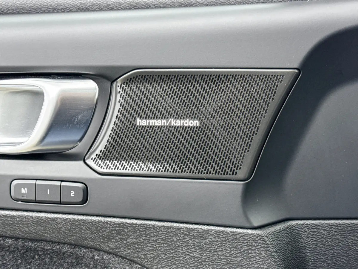 Twin AWD 408PK Ultimate 82kWh | 20" | Exterior Styling | Leder/Nubuck | Trekhaak | Getint Glas | Panoramadak | 360 Camera | Harman Kardon | Elektr. verst. Stoelen | Stoel/Stuurverwarming | W