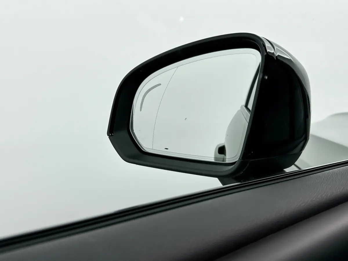 Twin AWD 408PK Ultimate 82kWh | 20" | Exterior Styling | Leder/Nubuck | Trekhaak | Getint Glas | Panoramadak | 360 Camera | Harman Kardon | Elektr. verst. Stoelen | Stoel/Stuurverwarming | W
