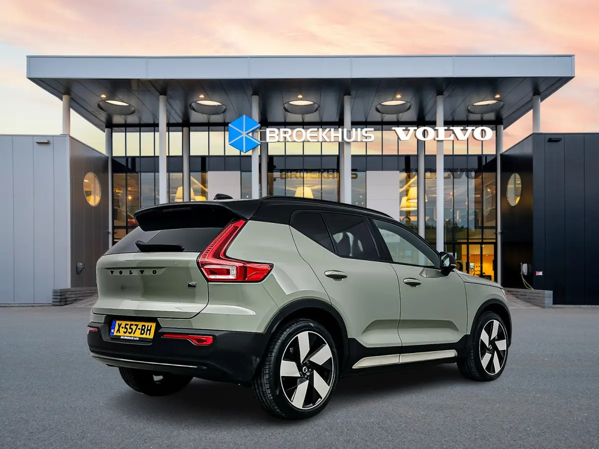 Twin AWD 408PK Ultimate 82kWh | 20" | Exterior Styling | Leder/Nubuck | Trekhaak | Getint Glas | Panoramadak | 360 Camera | Harman Kardon | Elektr. verst. Stoelen | Stoel/Stuurverwarming | W