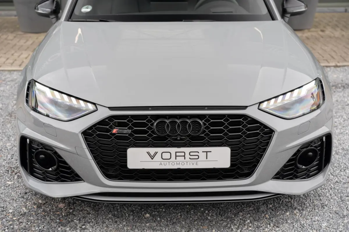 2.9 TFSI RS 4 quattro competition plus