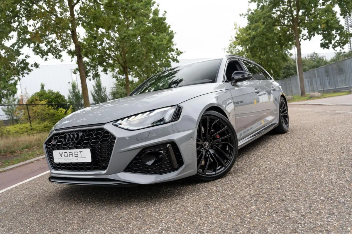 2.9 TFSI RS 4 quattro competition plus
