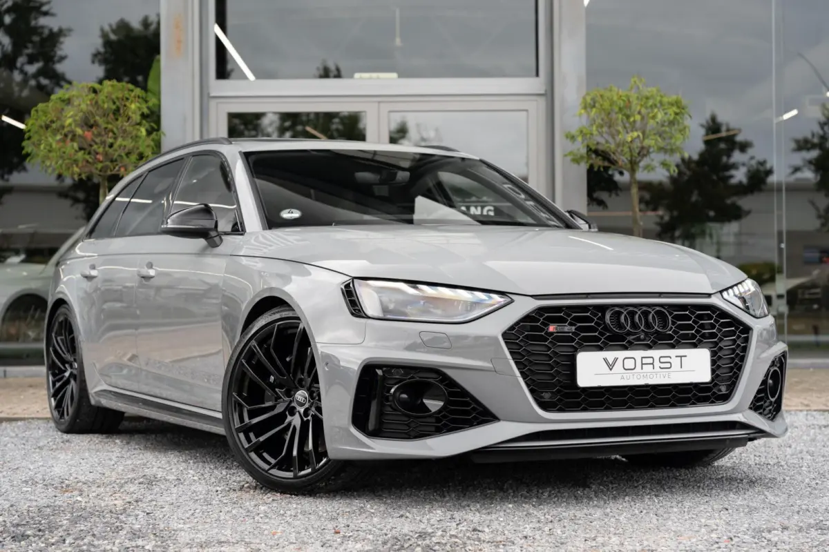 2.9 TFSI RS 4 quattro competition plus