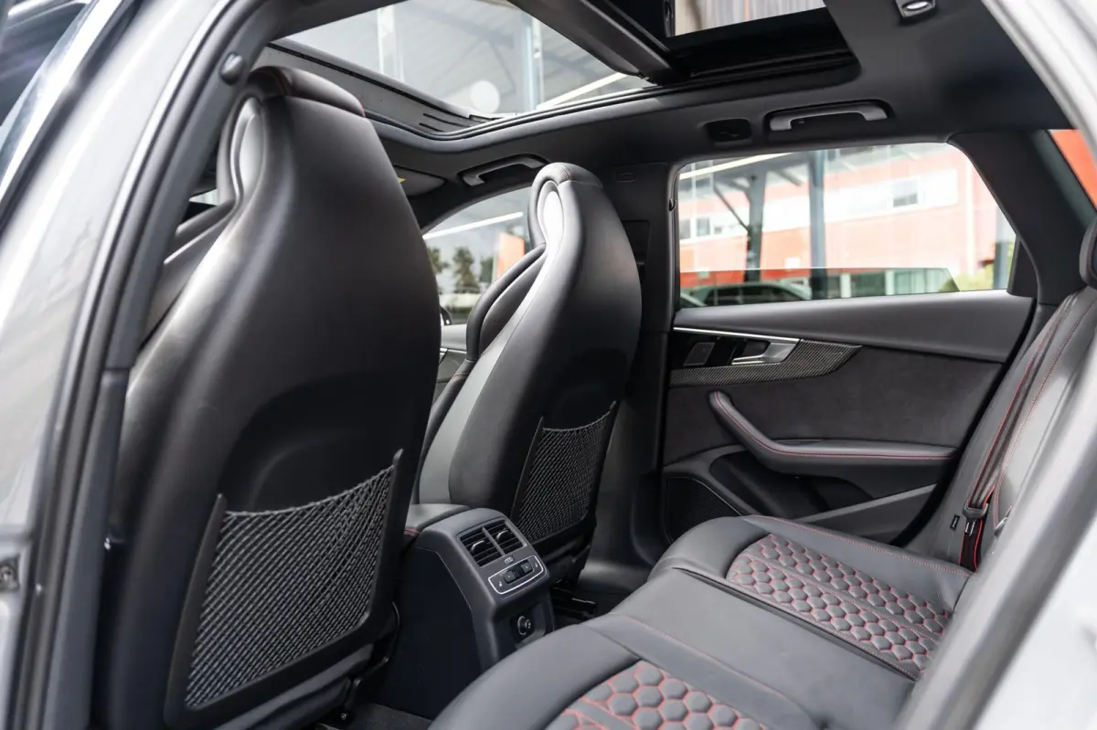 2.9 TFSI RS 4 quattro competition plus
