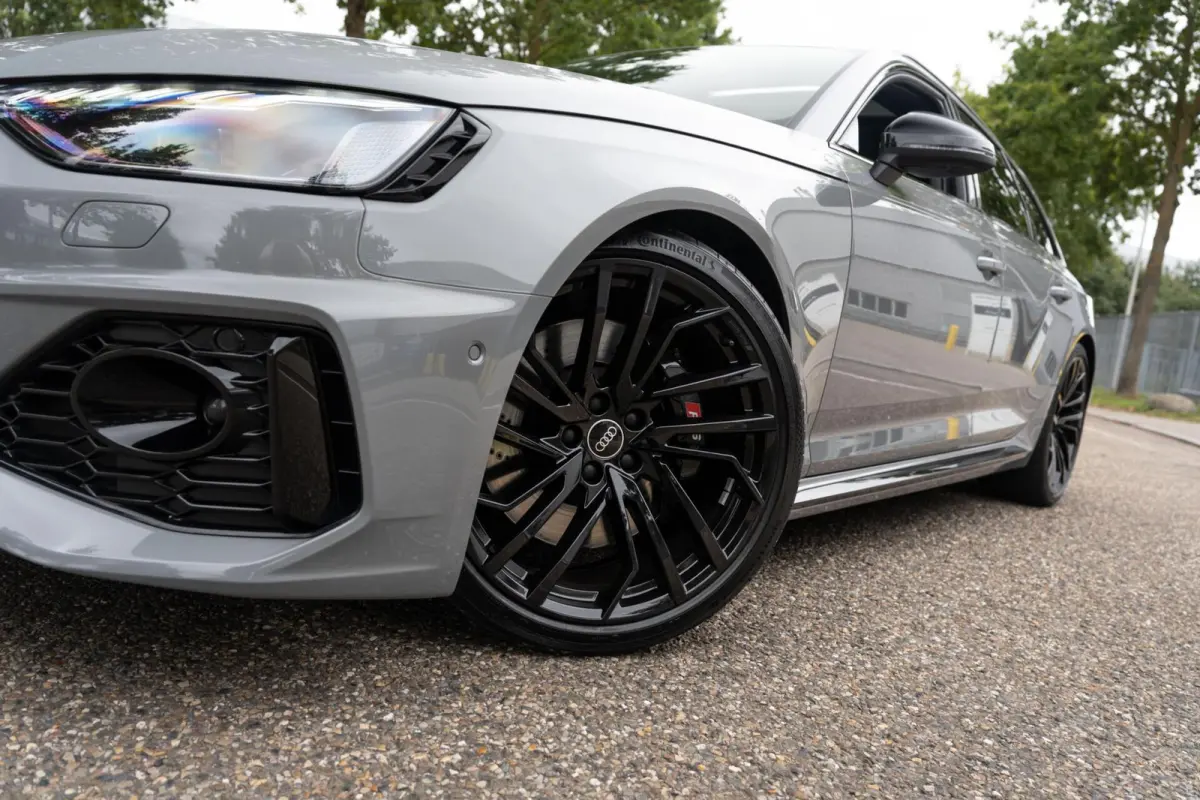 2.9 TFSI RS 4 quattro competition plus