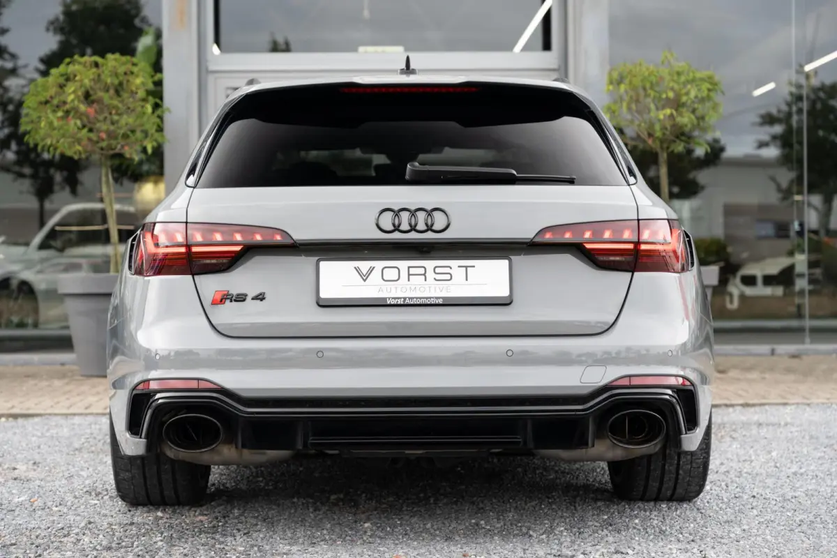 2.9 TFSI RS 4 quattro competition plus