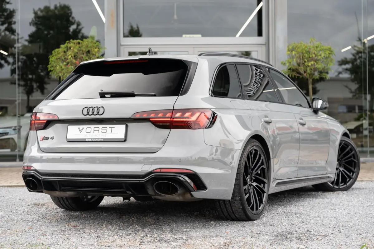2.9 TFSI RS 4 quattro competition plus