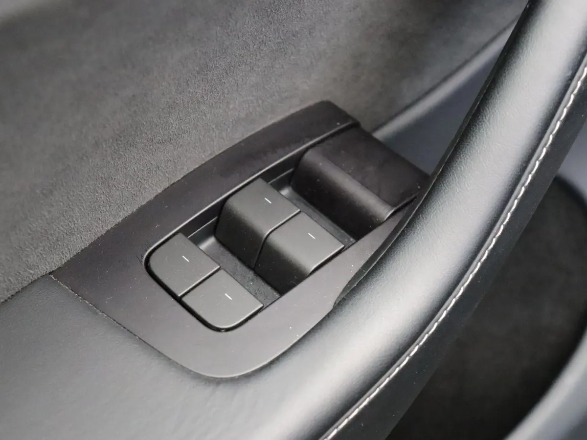 Performance AWD 75 kWh | Trekhaak | Full Self-Driving | 1600kg Trekgewicht | Panoramadak |