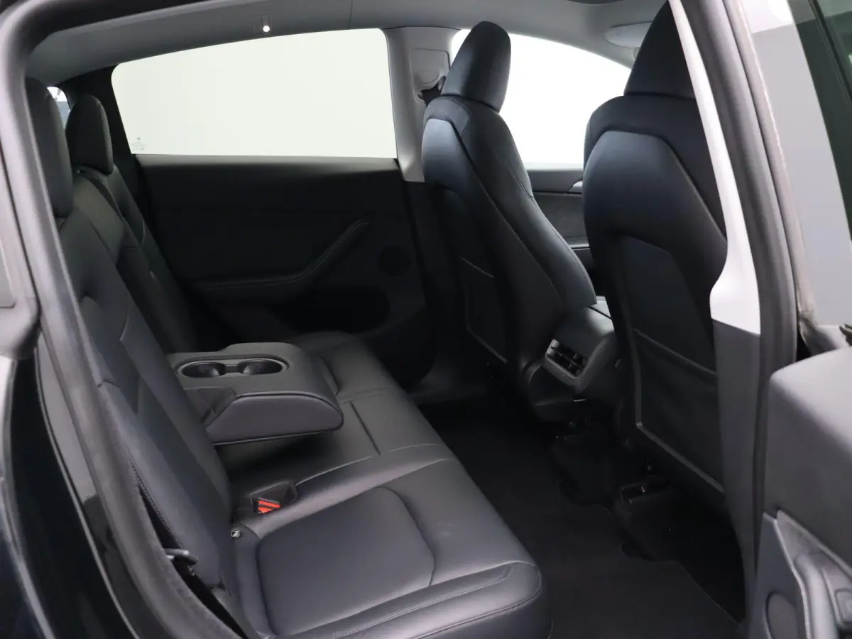 Performance AWD 75 kWh | Trekhaak | Full Self-Driving | 1600kg Trekgewicht | Panoramadak |
